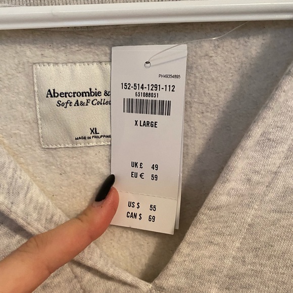 Abercrombie Cropped V Neck Sweater - Picture 2 of 2